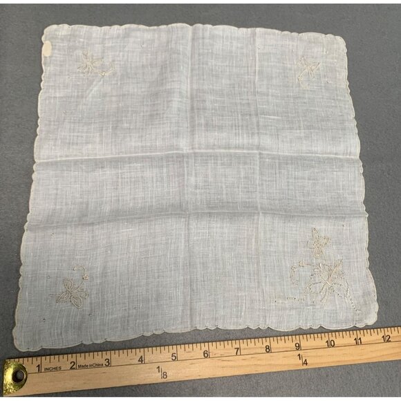 Vintage Assorted Embroidered Floral Handkerchiefs Set of 9 - Picture 6 of 11